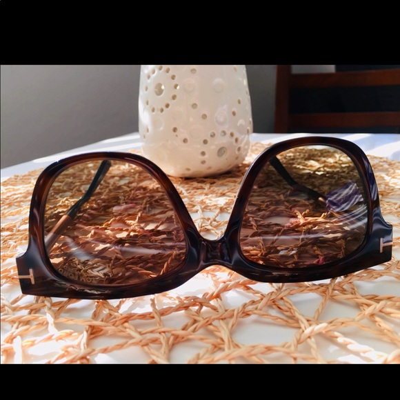 Tom Ford Sunglasses - perfect condition!